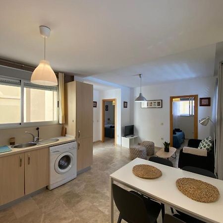 Central Apartment With Patio By Wayra Tarifa Bagian luar foto