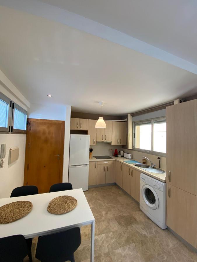 Central Apartment With Patio By Wayra Tarifa Bagian luar foto